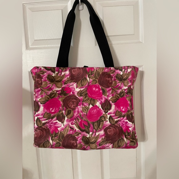 kate spade Handbags - Kate Spade tote/ bag